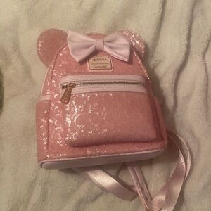 Loungefly LE Minnie Mouse Sequin Mini Backpack